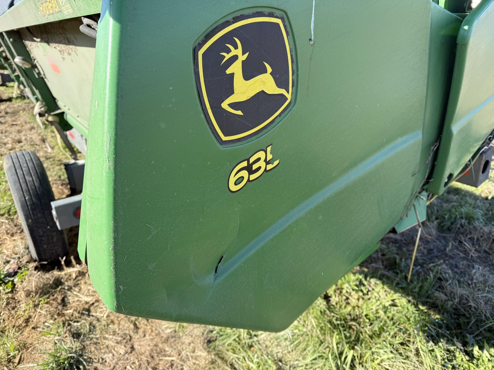 2014 John Deere 635F Image