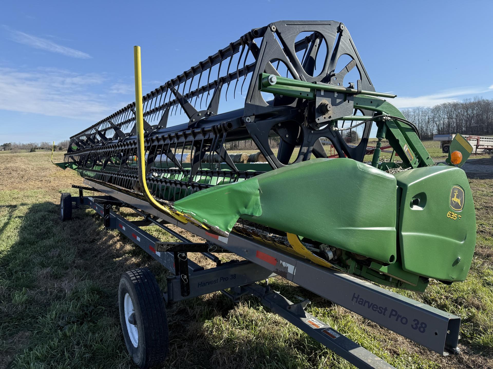 2014 John Deere 635F Image