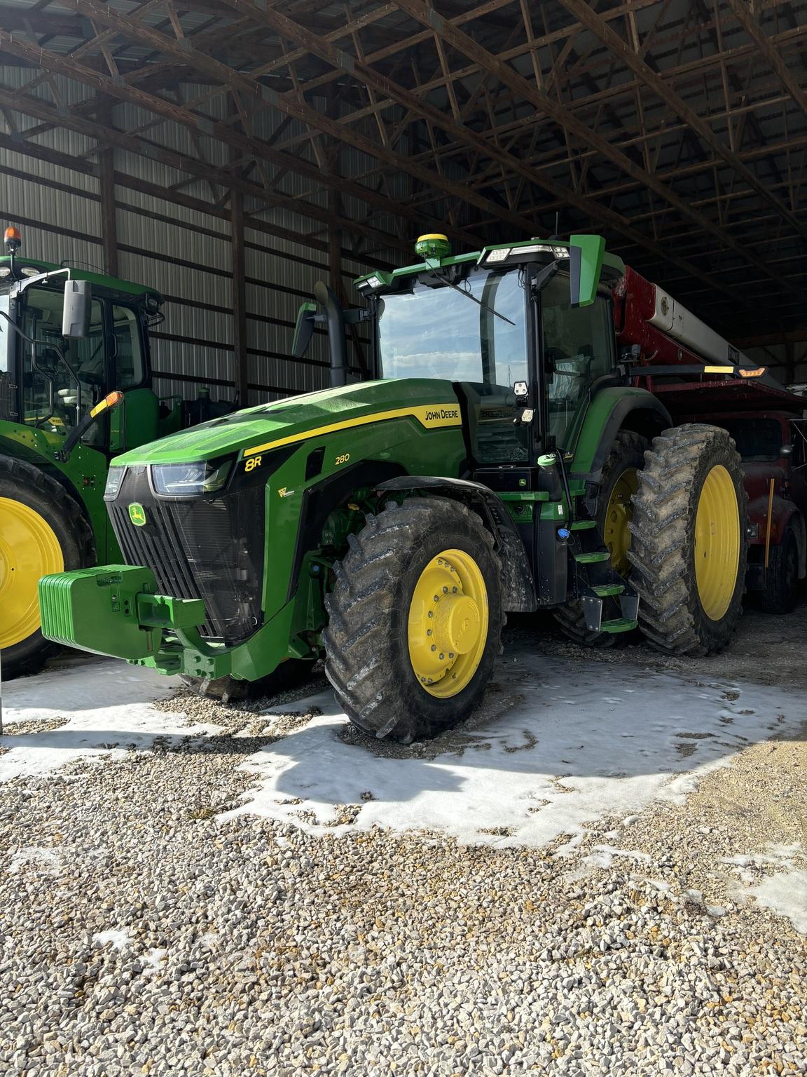 2022 John Deere 8R 280 Image