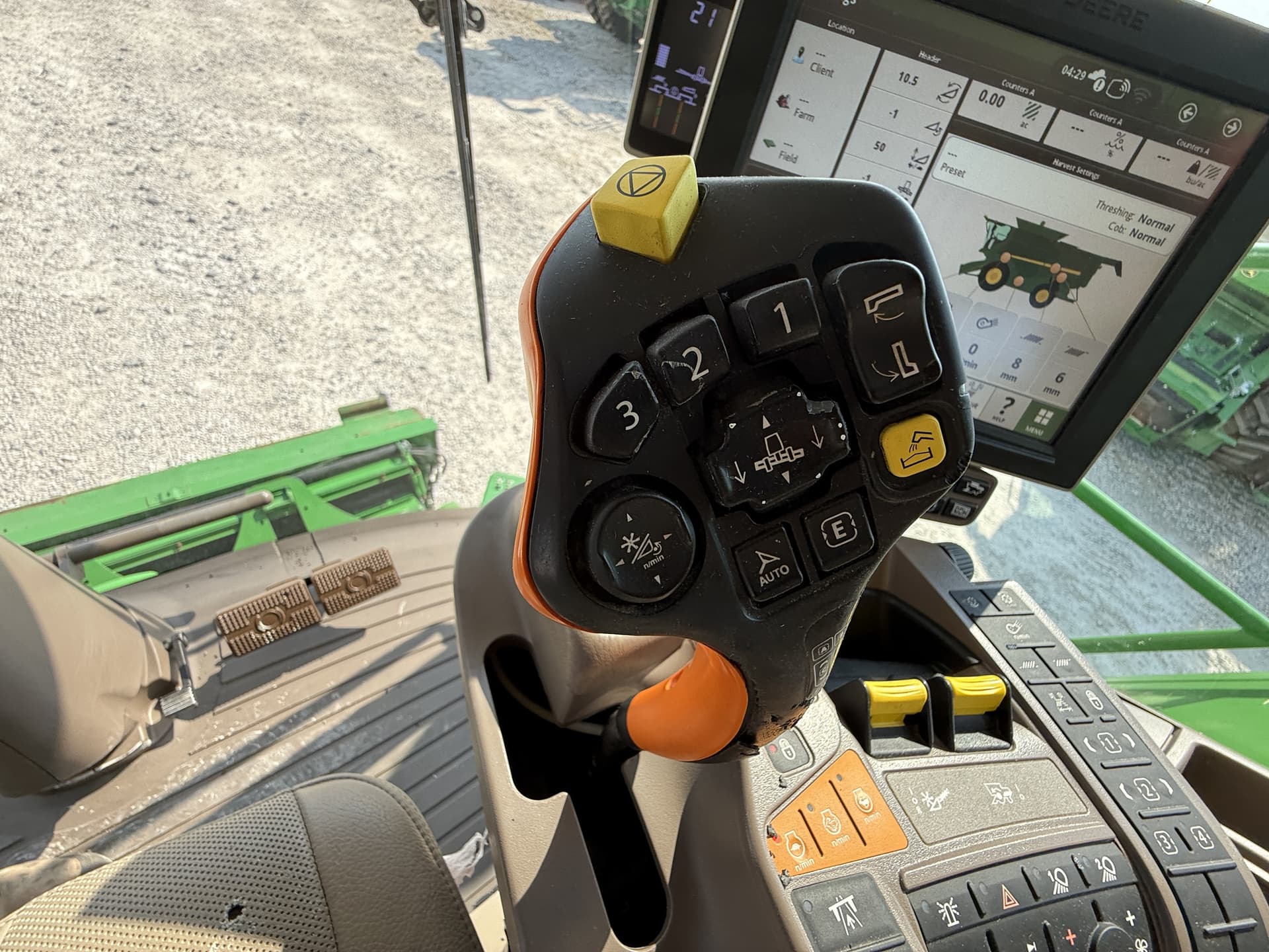 2018 John Deere S780 Image