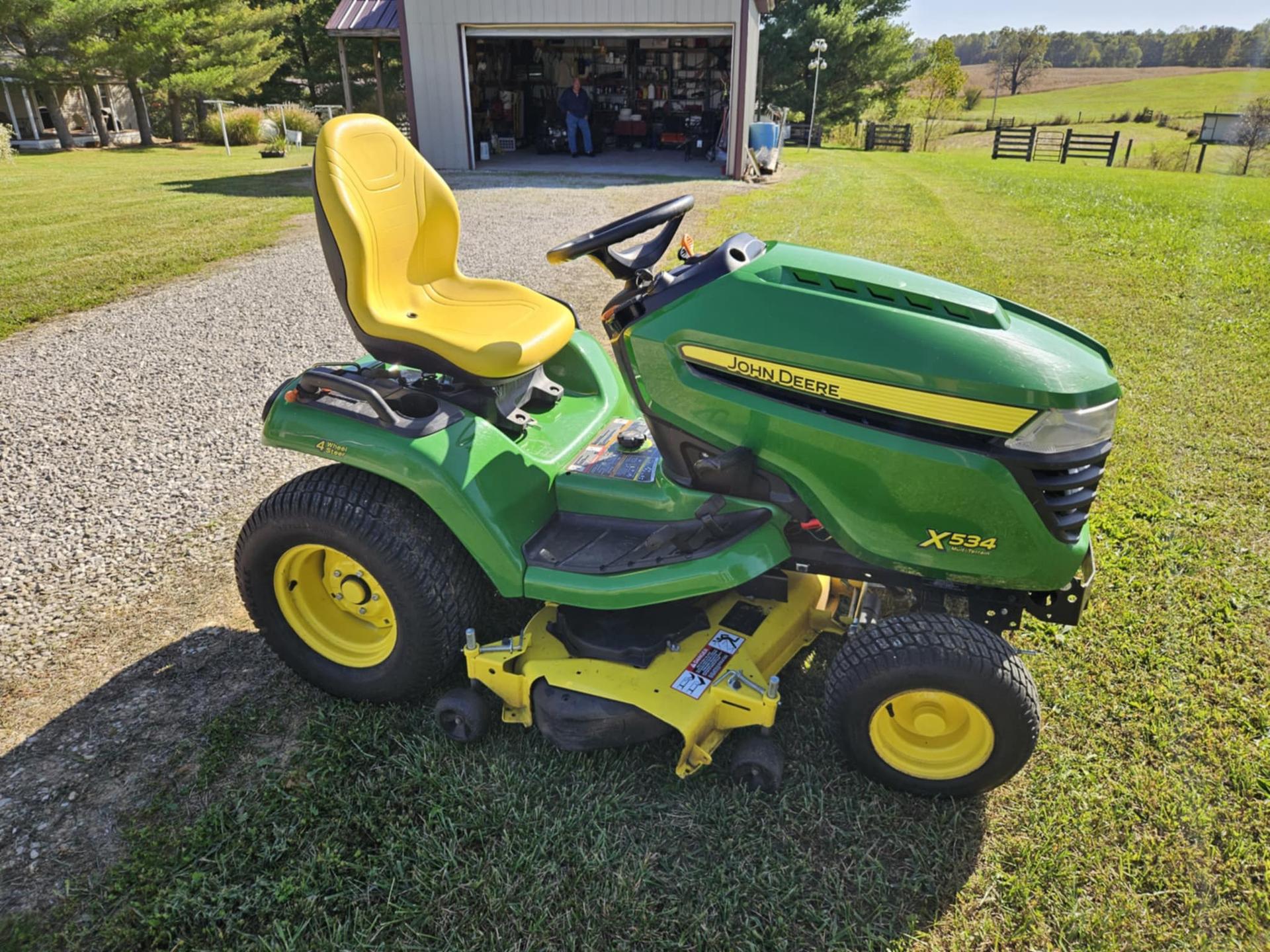 2015 John Deere X534