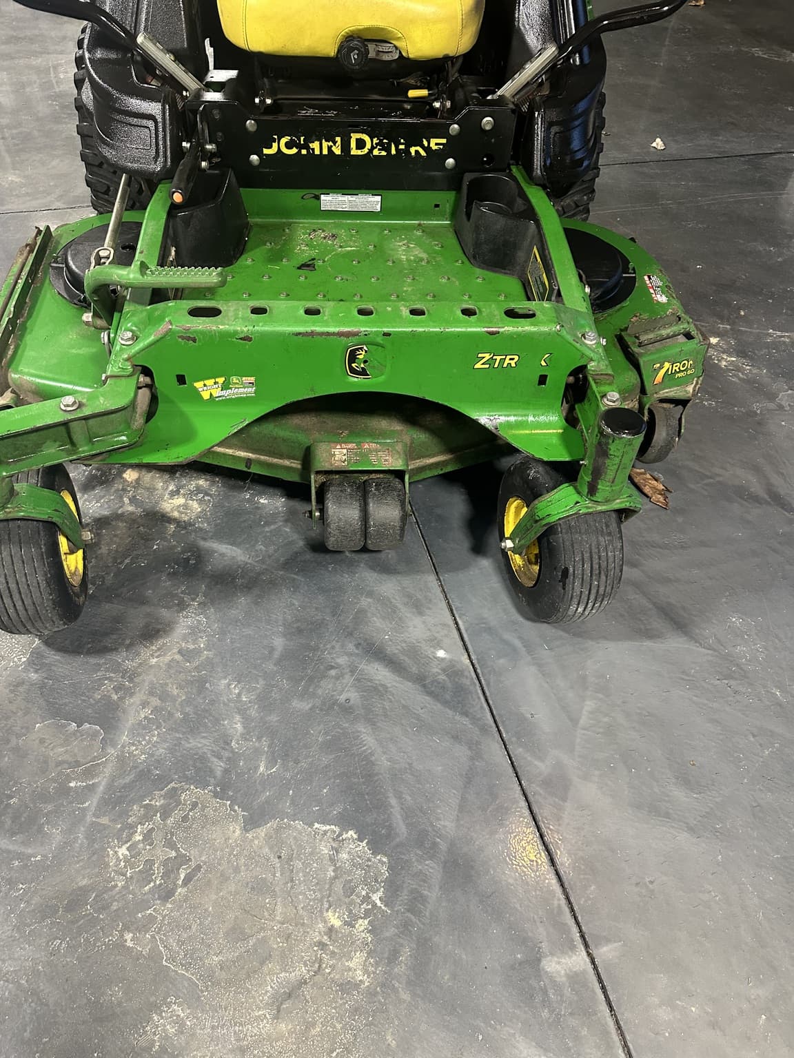 2016 John Deere Z930M Image