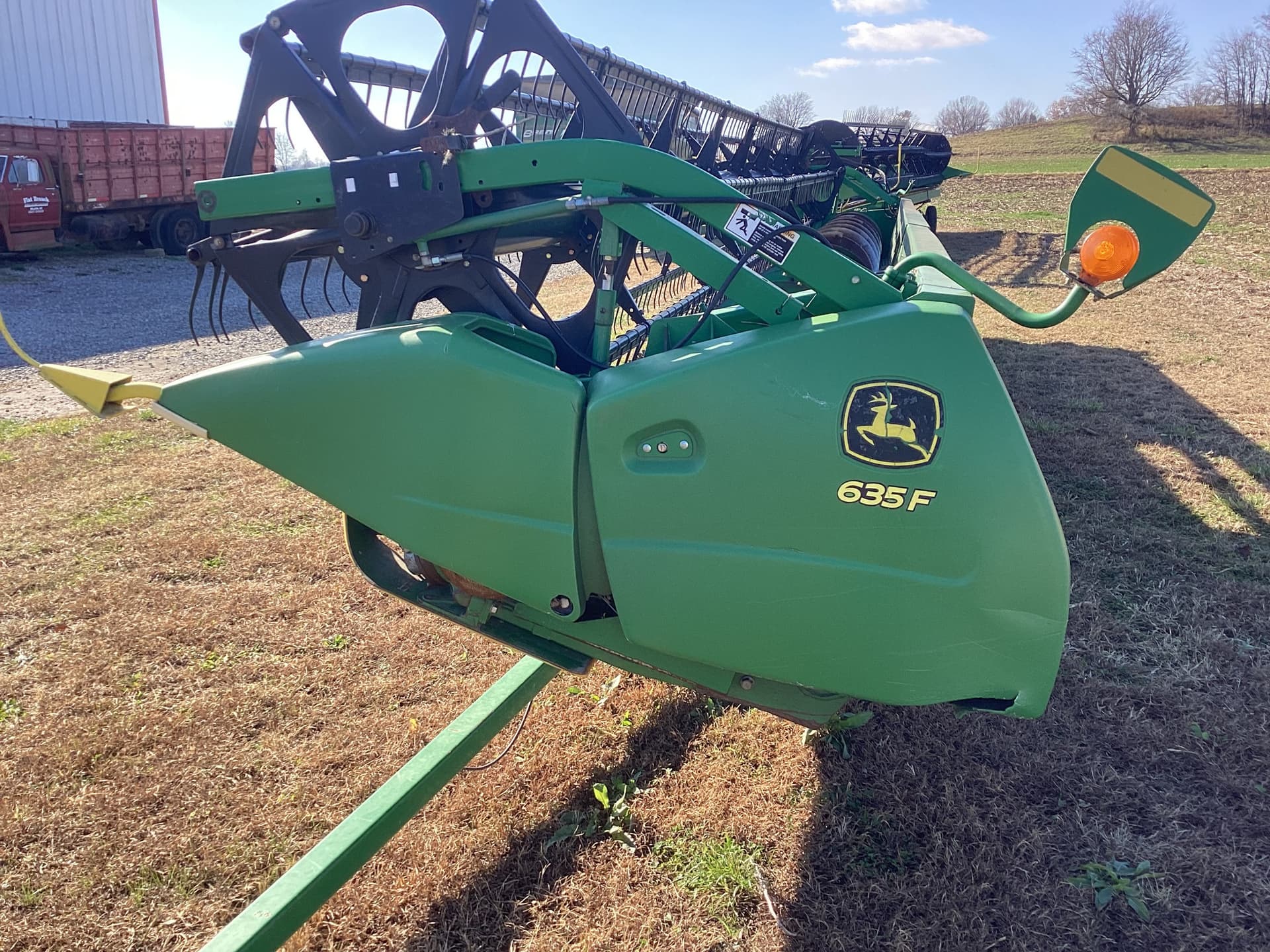 2009 John Deere 635F Image