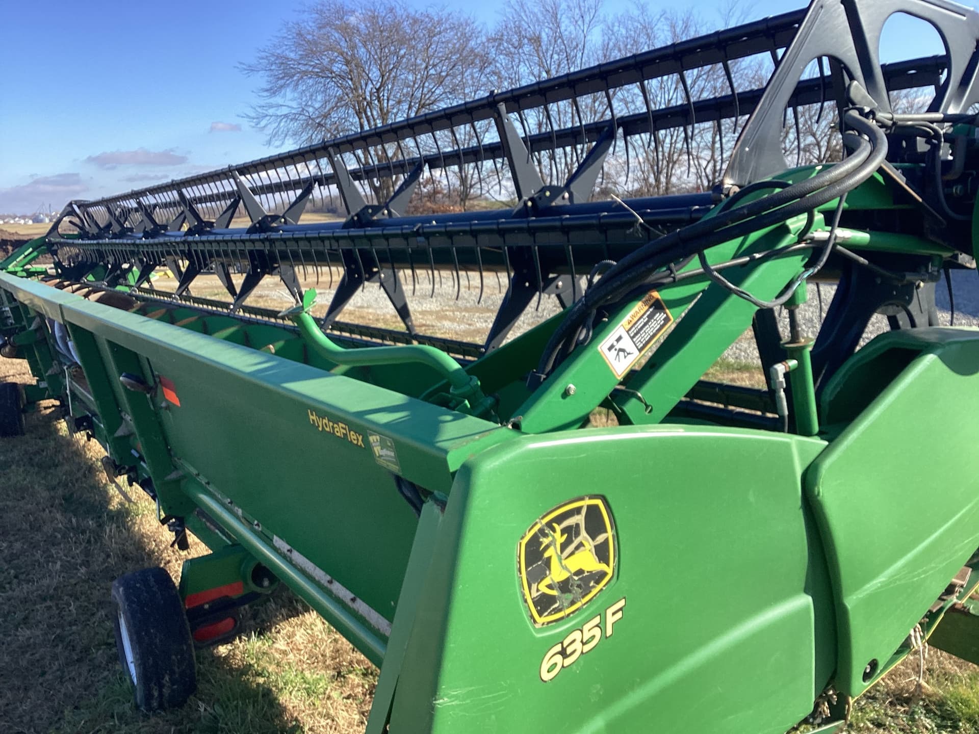 2009 John Deere 635F Image