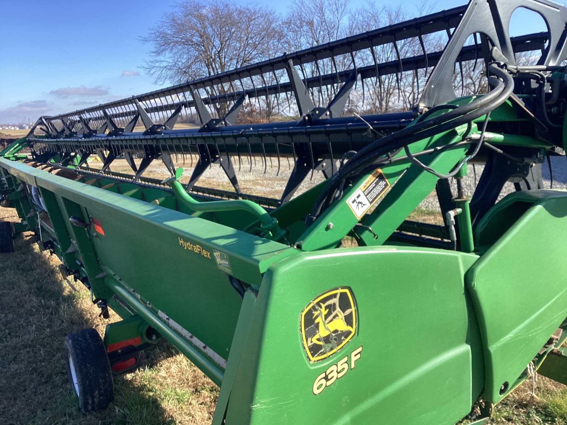 2009 John Deere 635F