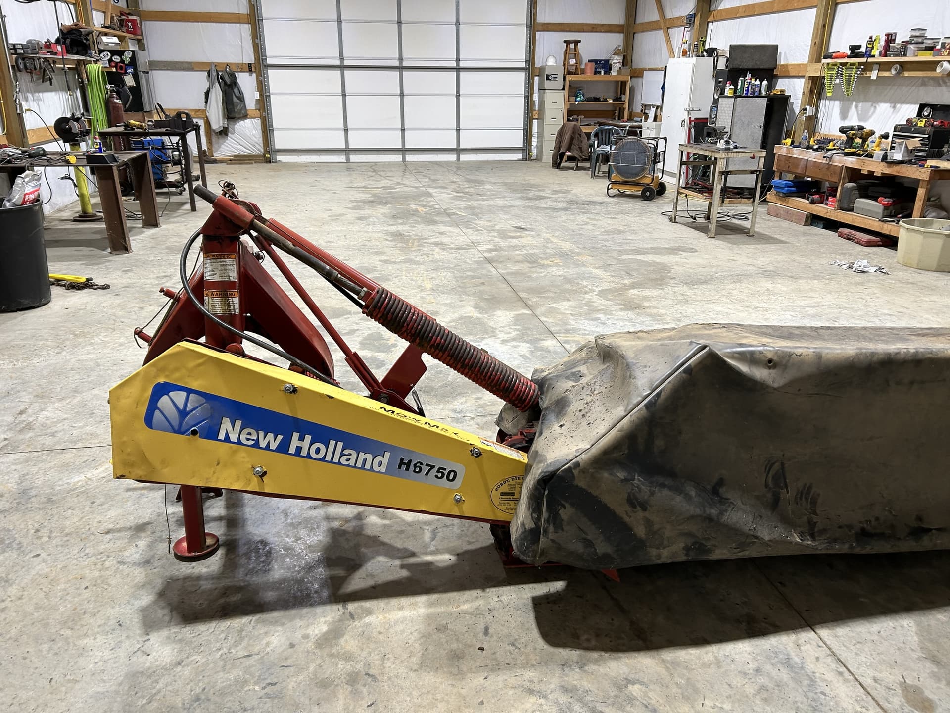 New Holland H6750 Image