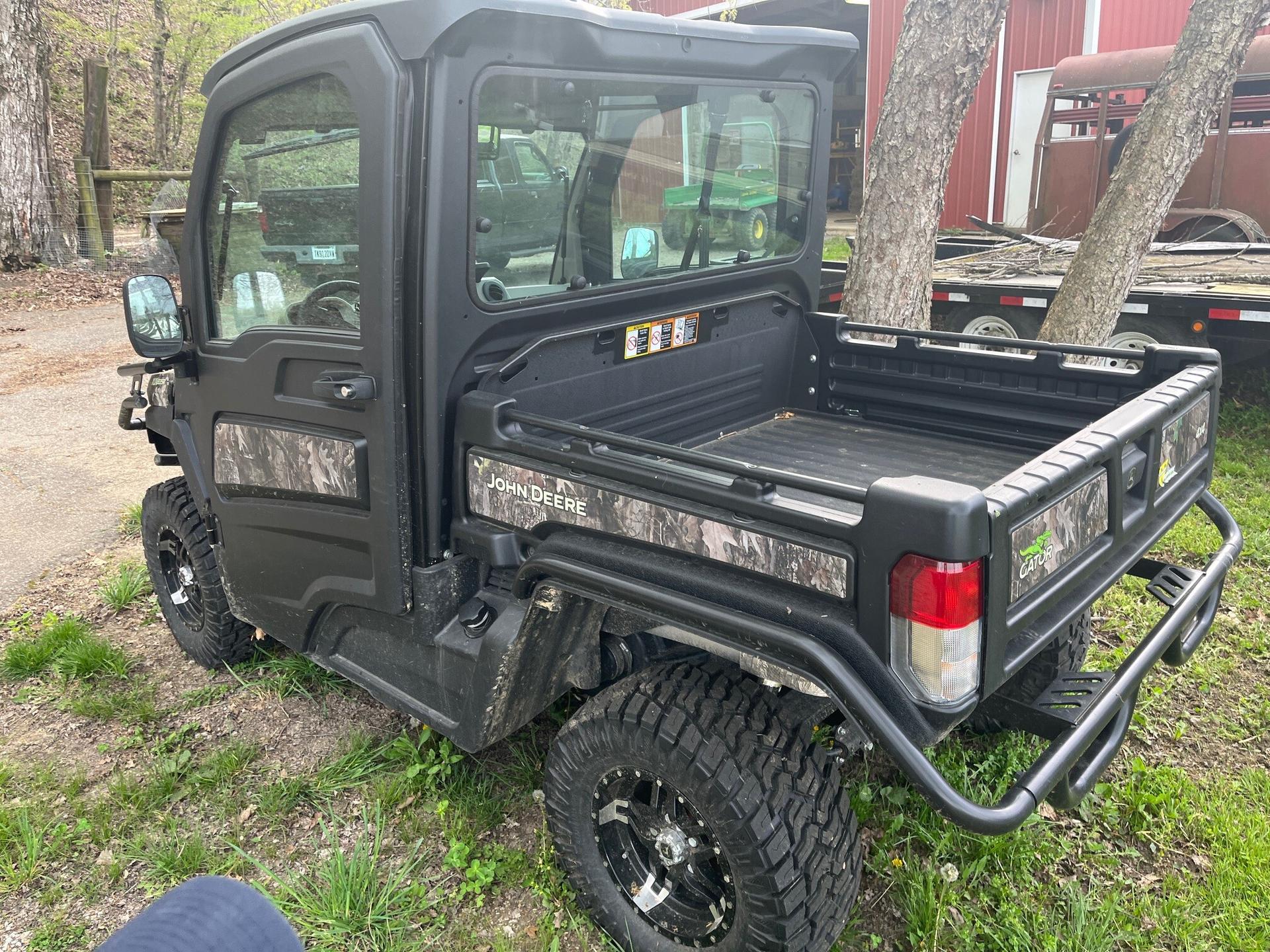 2024 John Deere XUV 835R Image