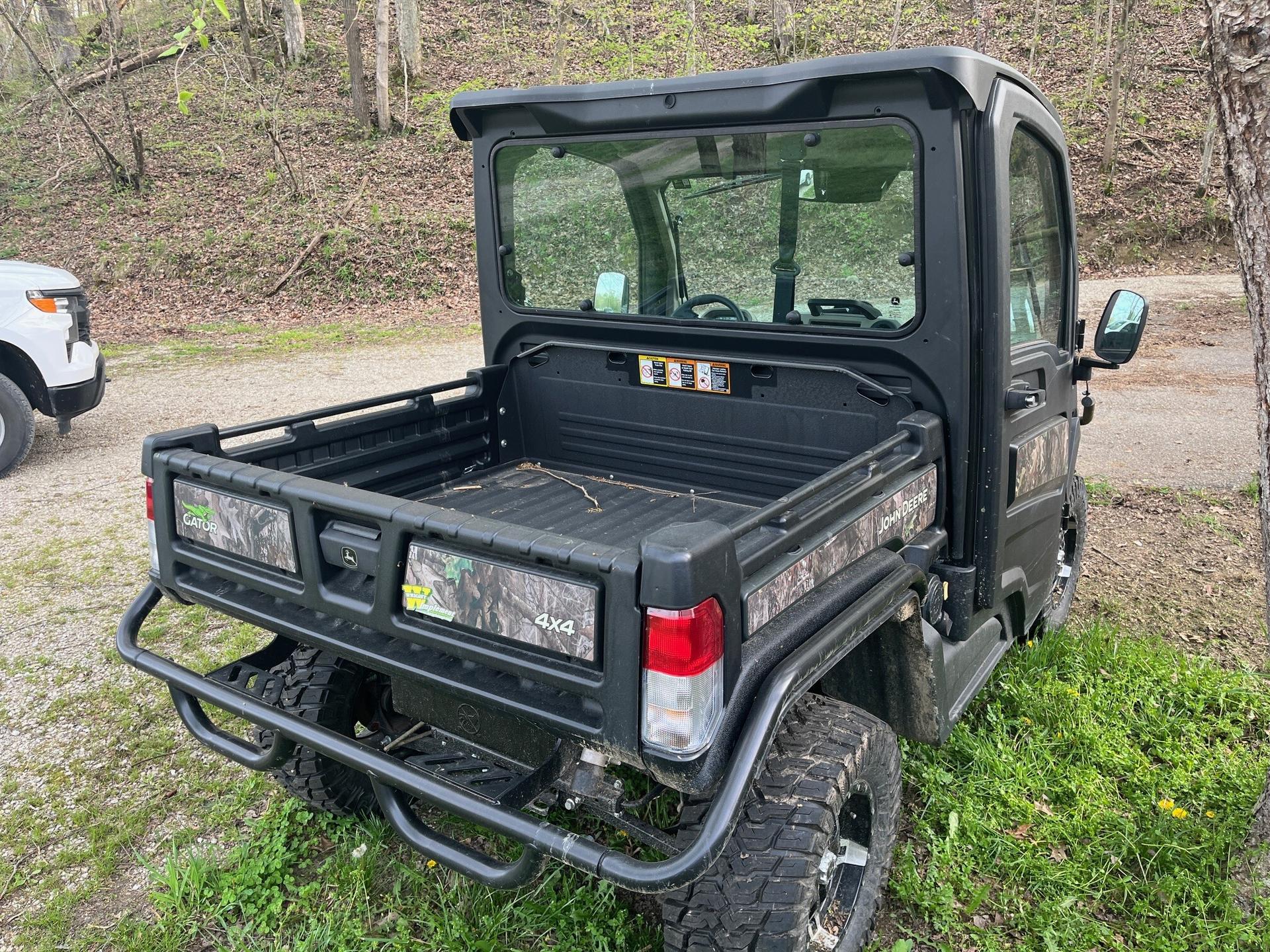 2024 John Deere XUV 835R Image