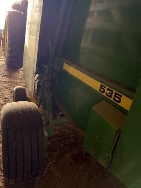 1990 John Deere 535 Image