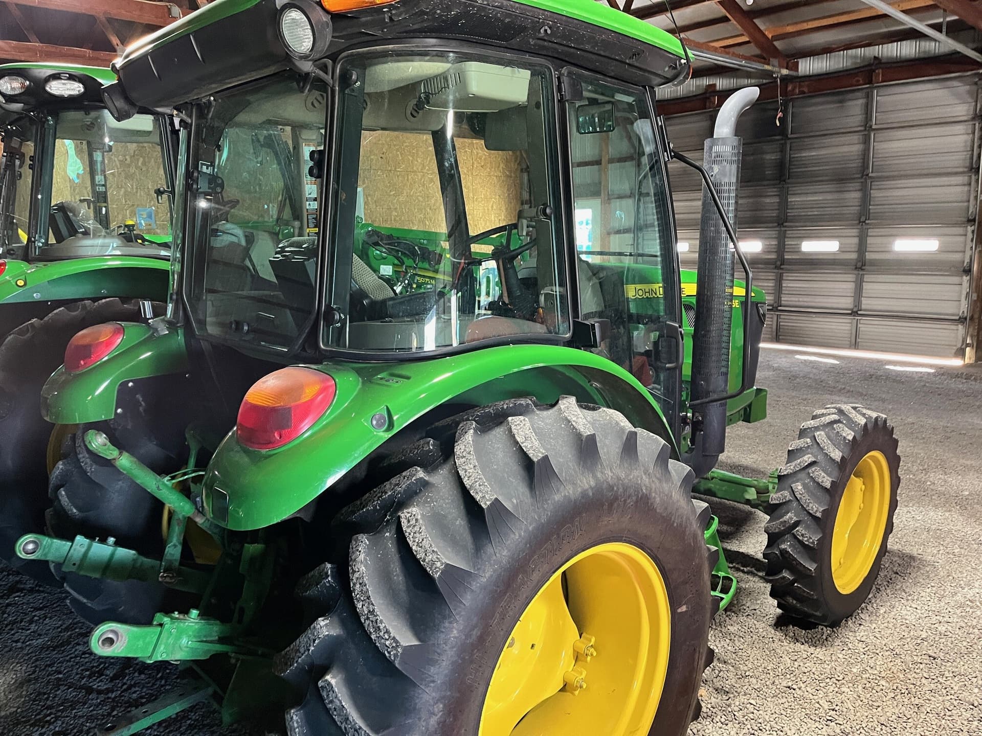 2016 John Deere 5055E