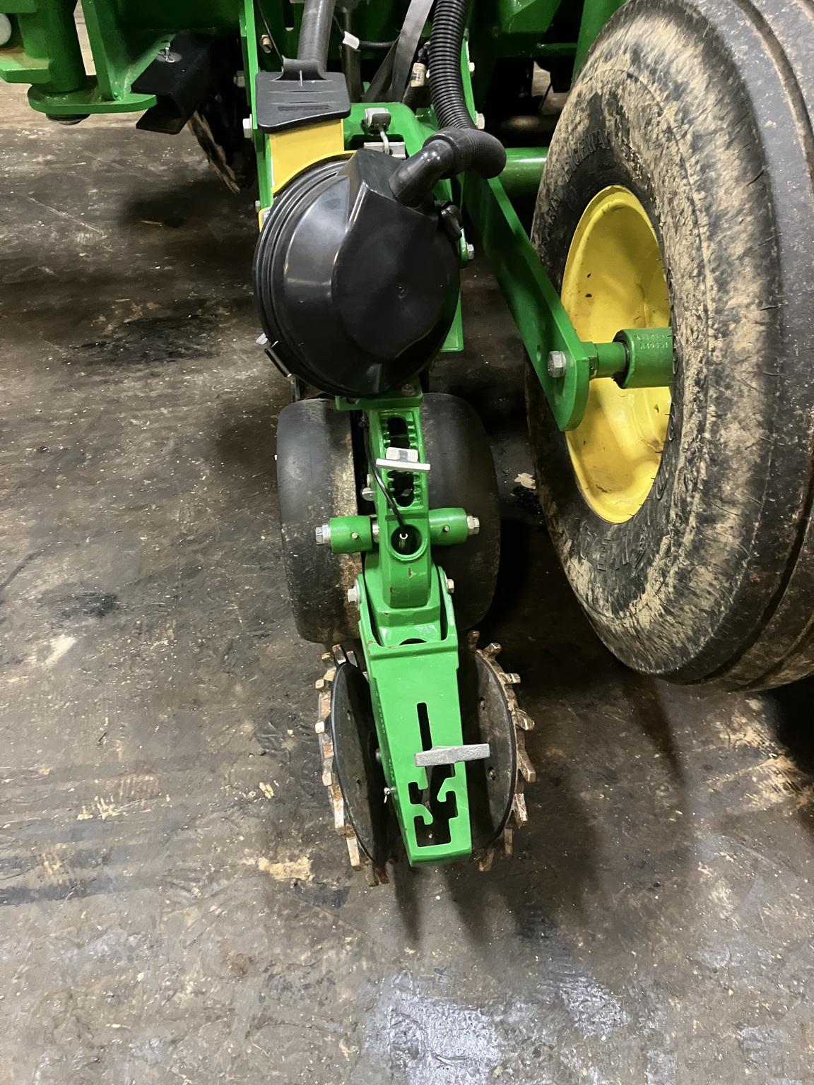 2020 John Deere 1775NT