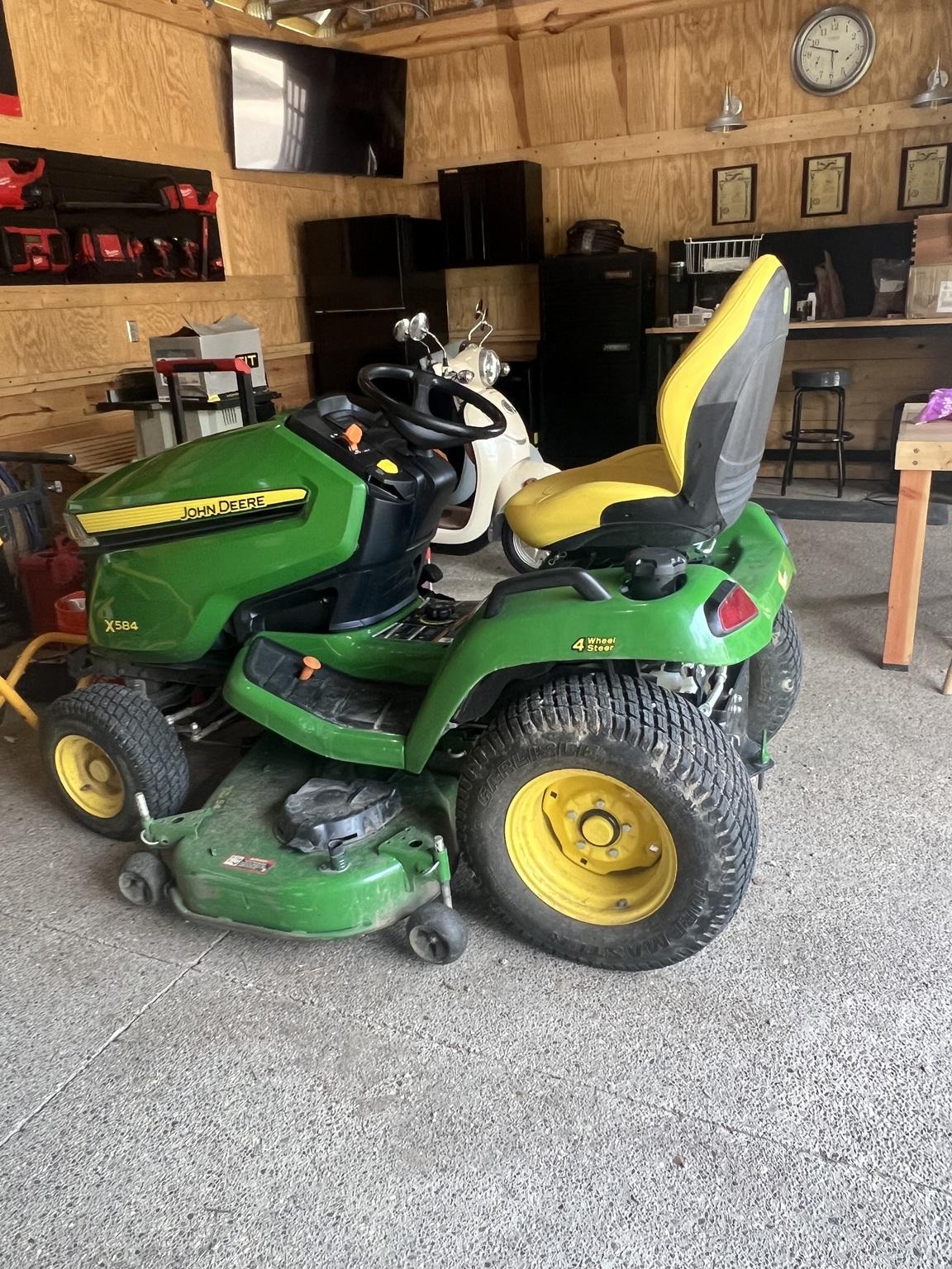 2023 John Deere X584 Image