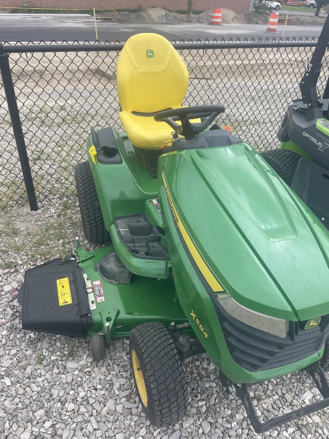 2023 John Deere X584 Image