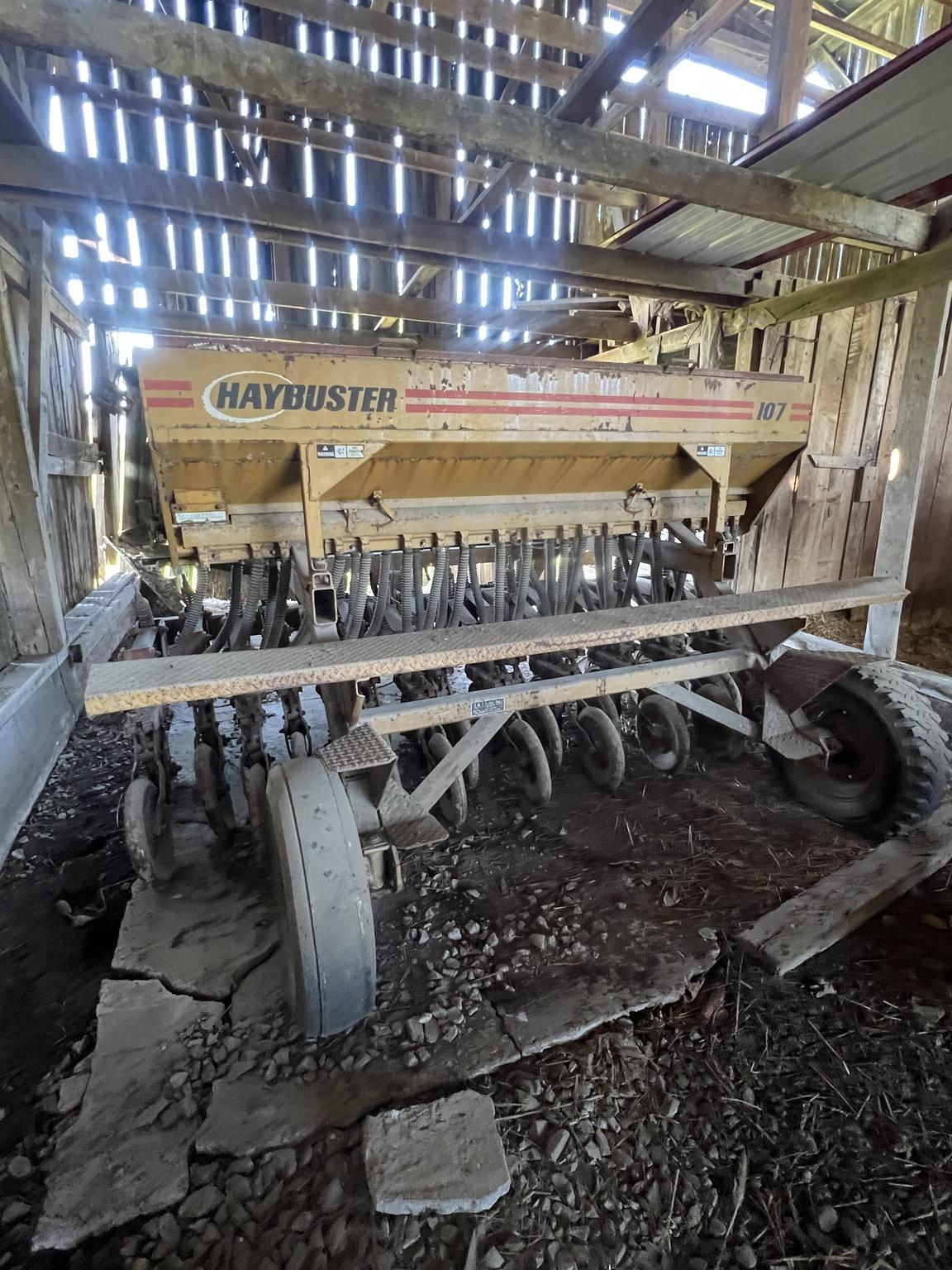 Haybuster 107 Image