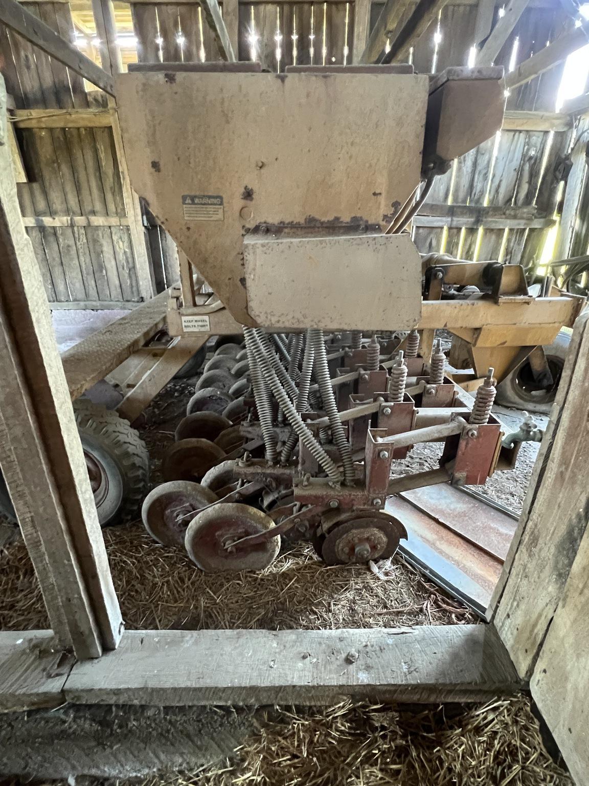 Haybuster 107 Image