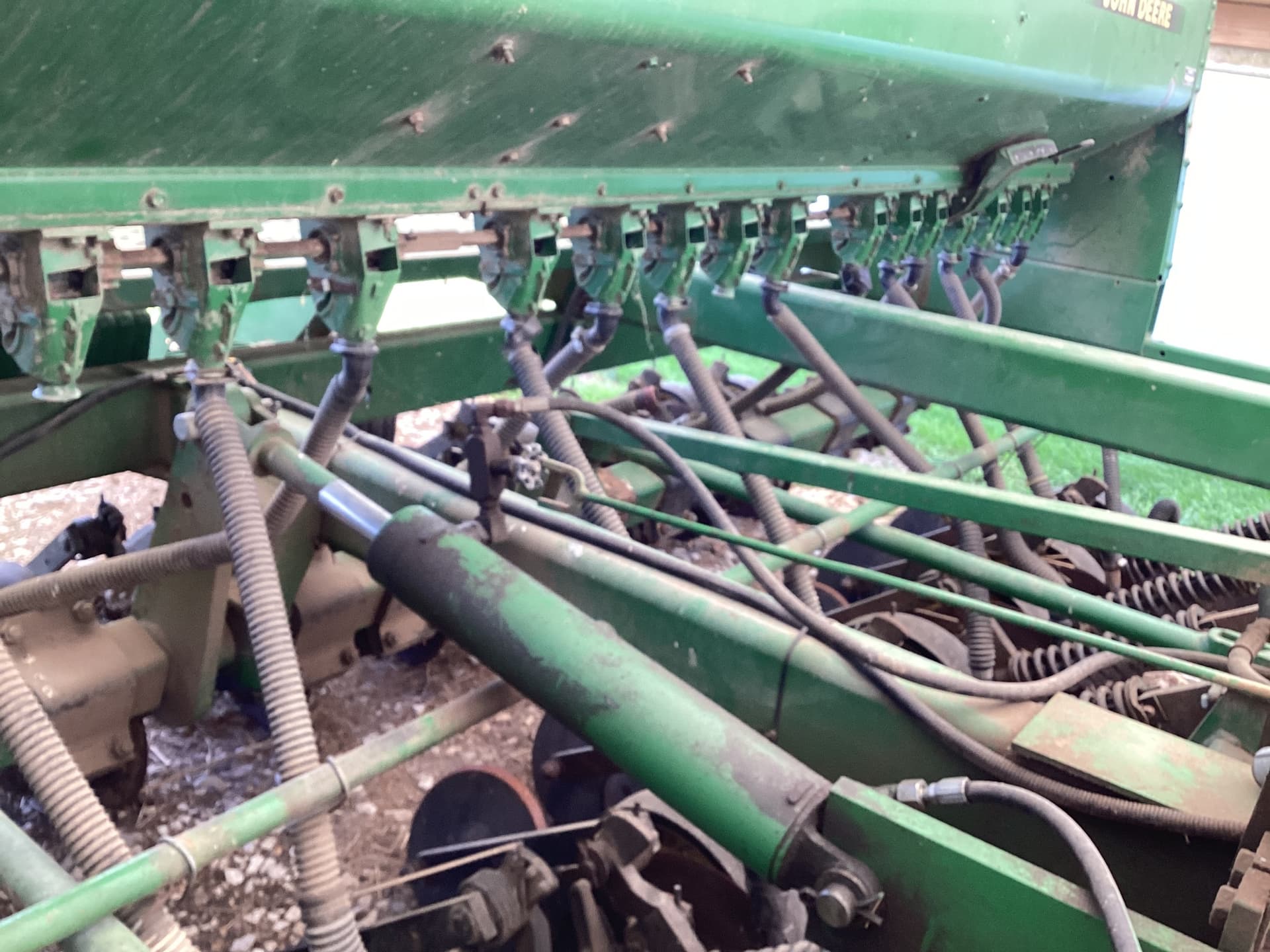 1991 John Deere 750 Image