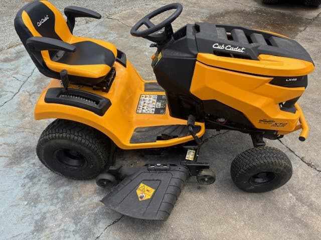 2022 Cub Cadet XT2 LX46 Image