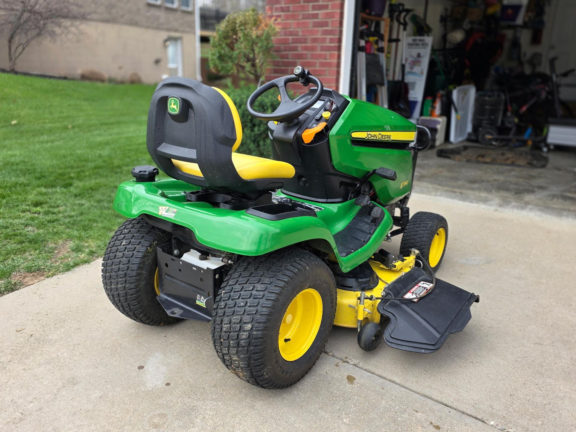 2019 John Deere X390 Image