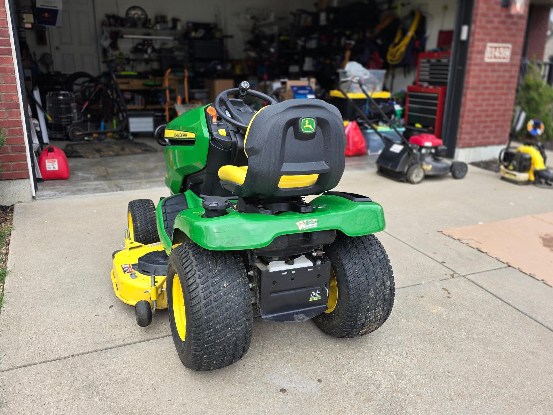 2019 John Deere X390 Image