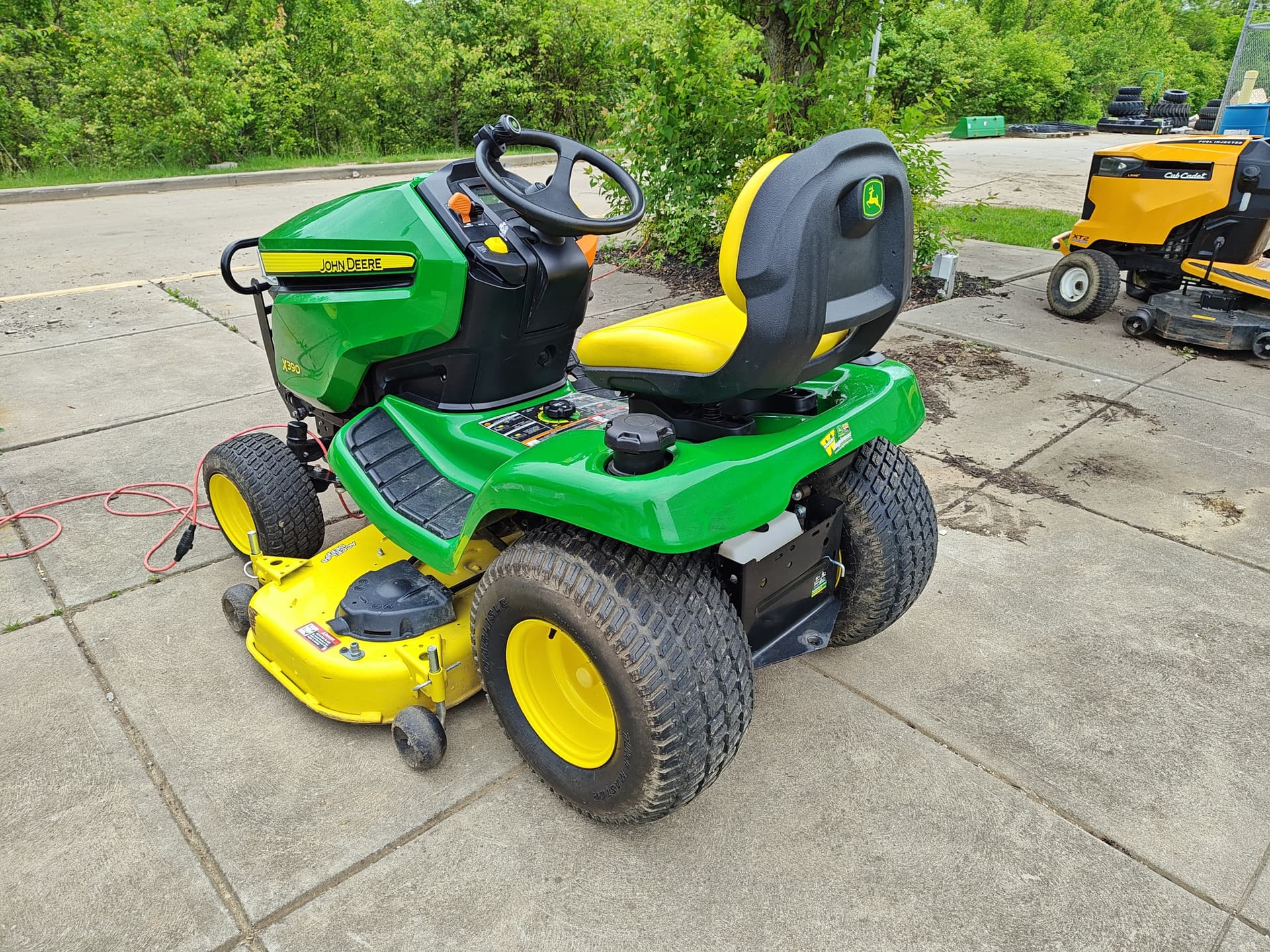 2019 John Deere X390 Image