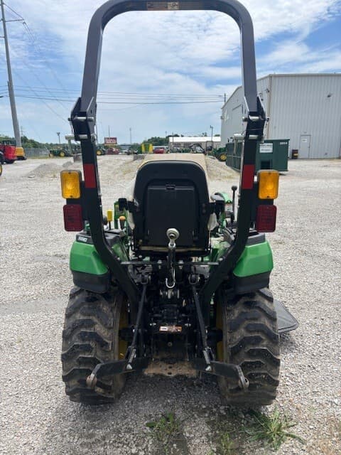 2022 John Deere 2025R Image