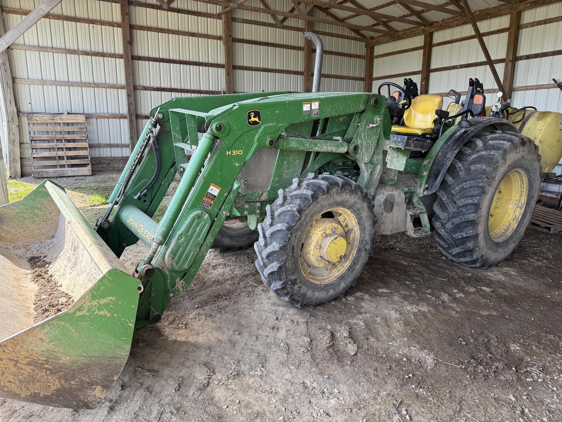 2012 John Deere 5100M Image