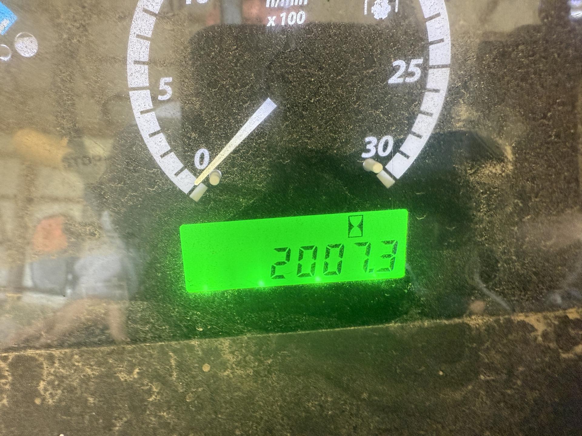 2012 John Deere 5100M Image