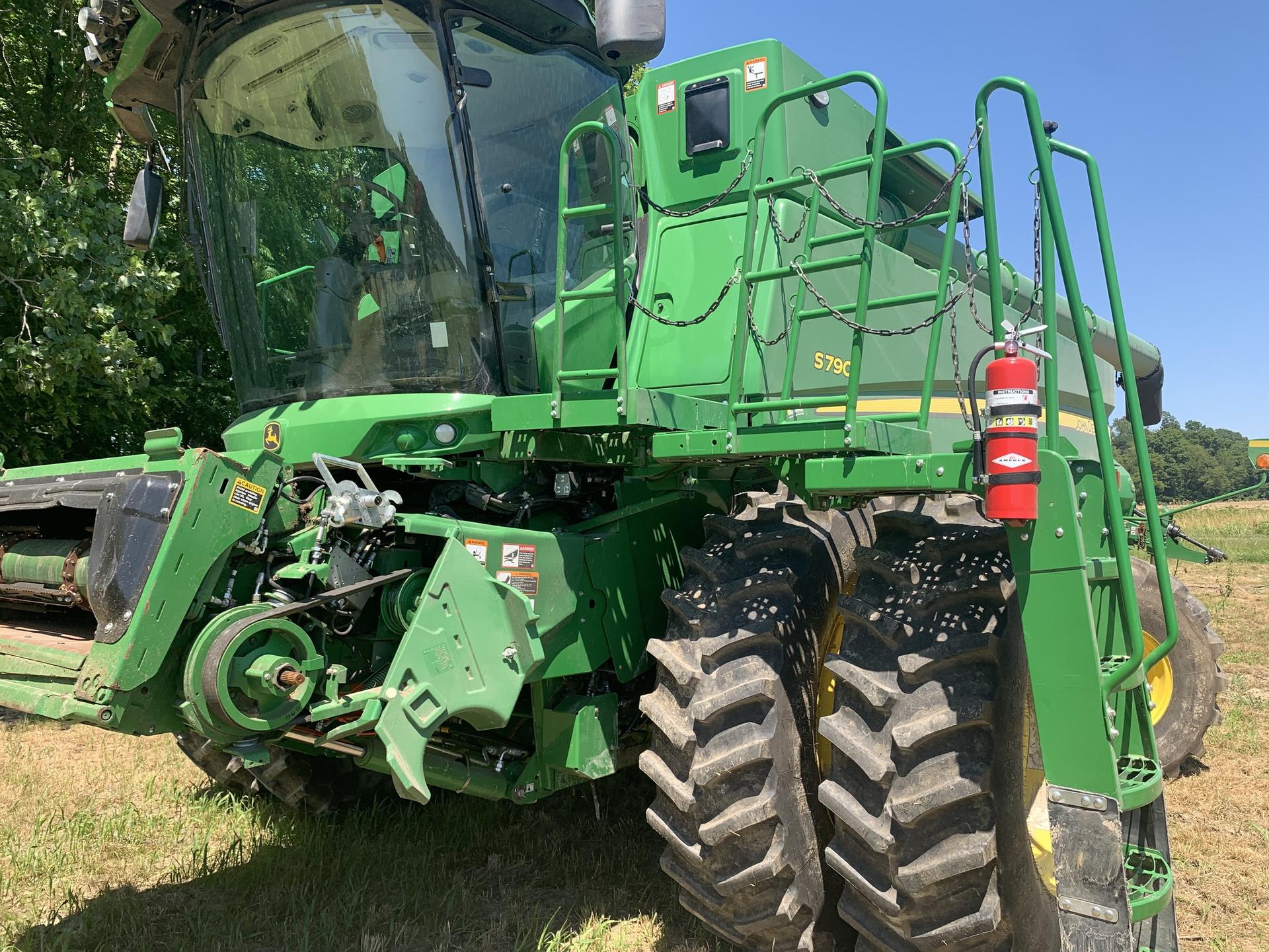 2023 John Deere S790