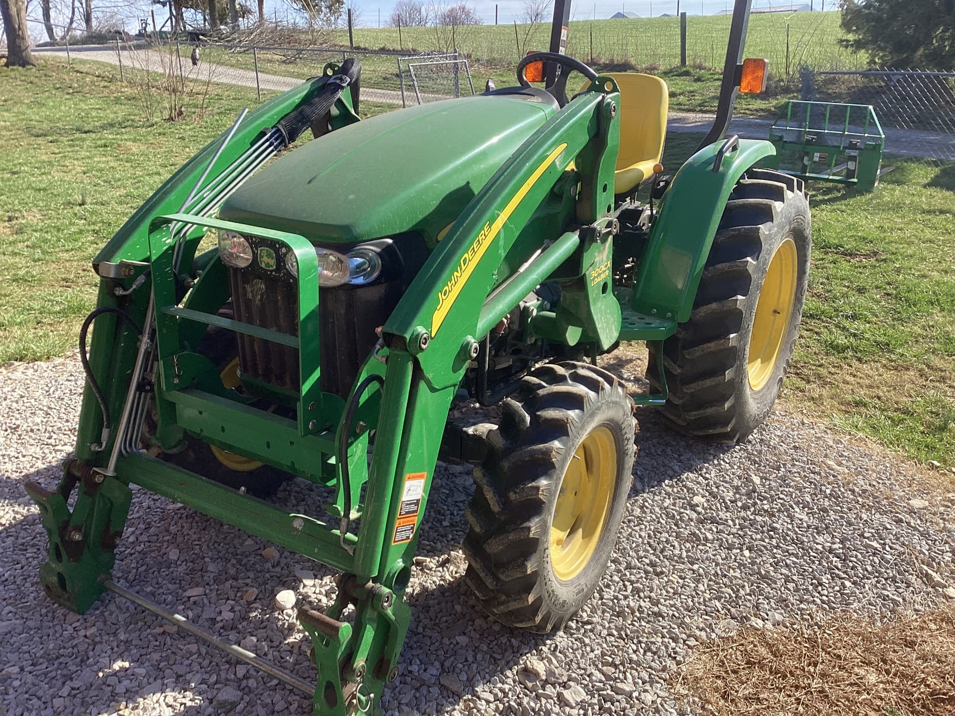 2012 John Deere 4105 Image