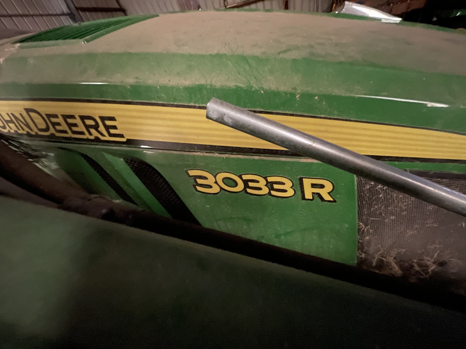 2022 John Deere 3033R Image