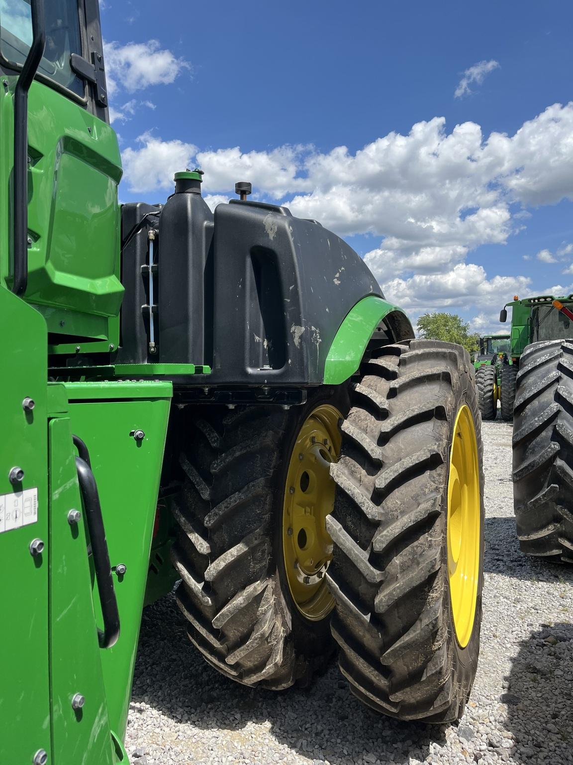 2023 John Deere 9R 390