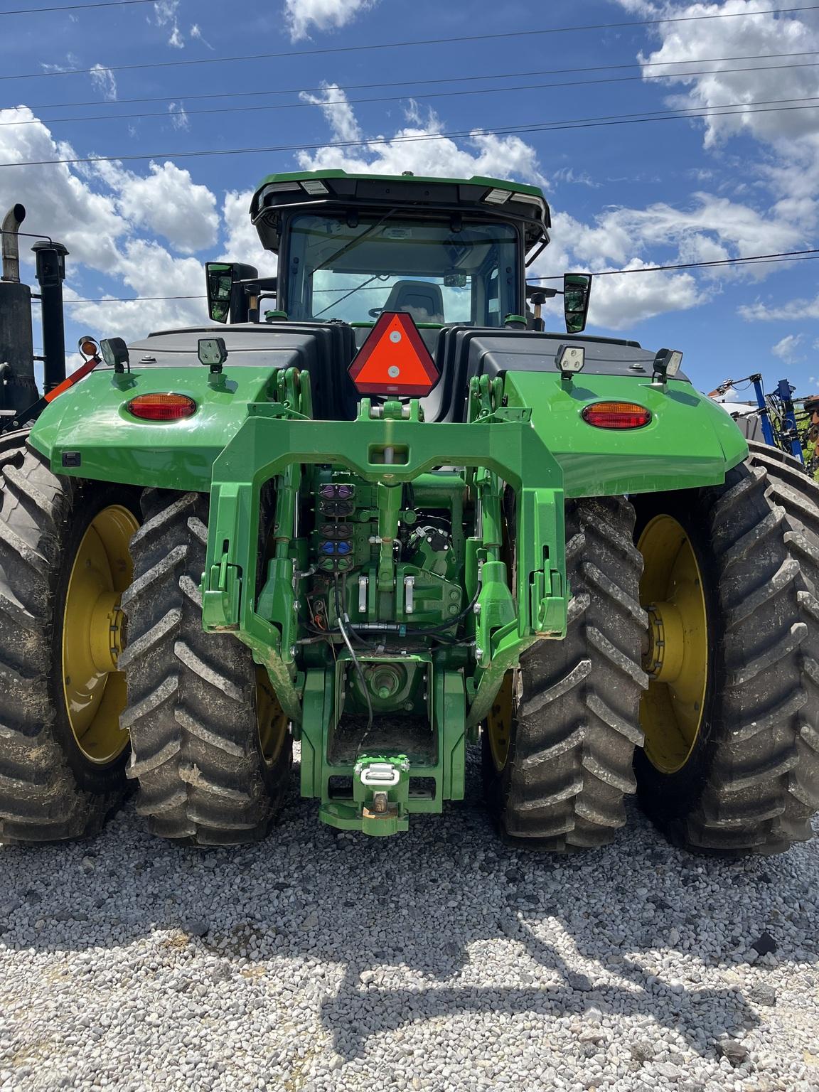 2023 John Deere 9R 390