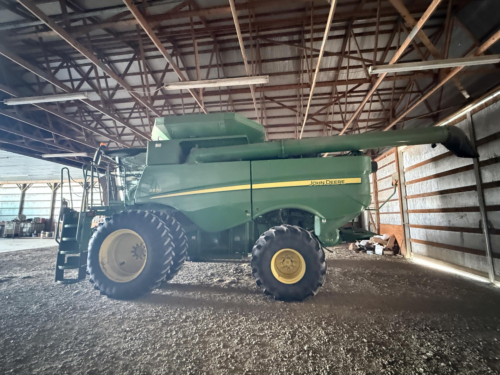 2015 John Deere S670