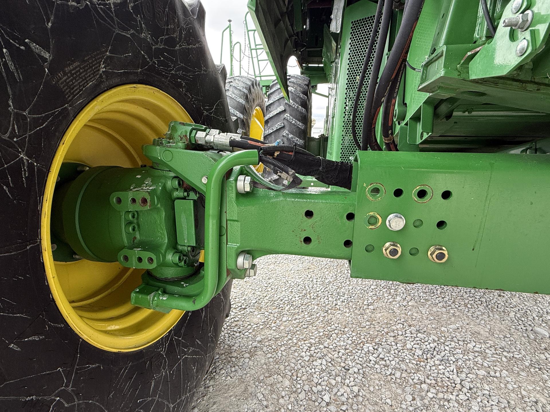 2015 John Deere S670