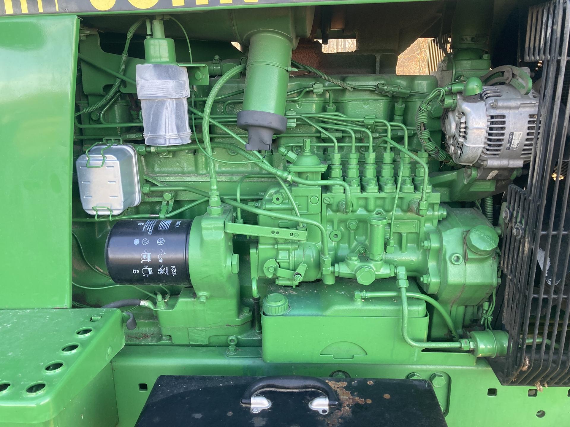 1990 John Deere 4955