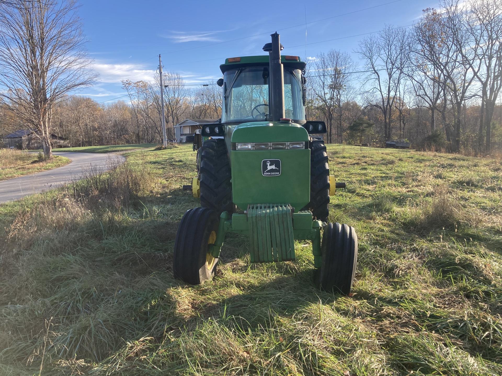 1990 John Deere 4955