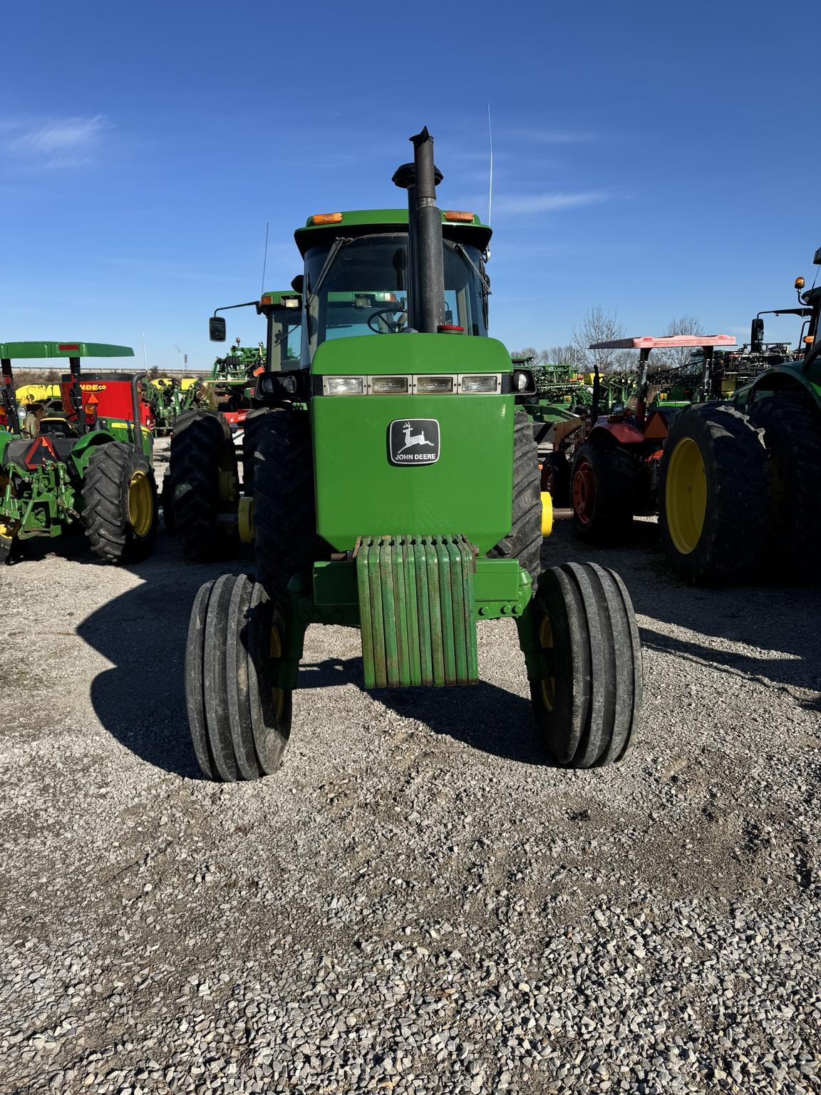 1990 John Deere 4955 Image