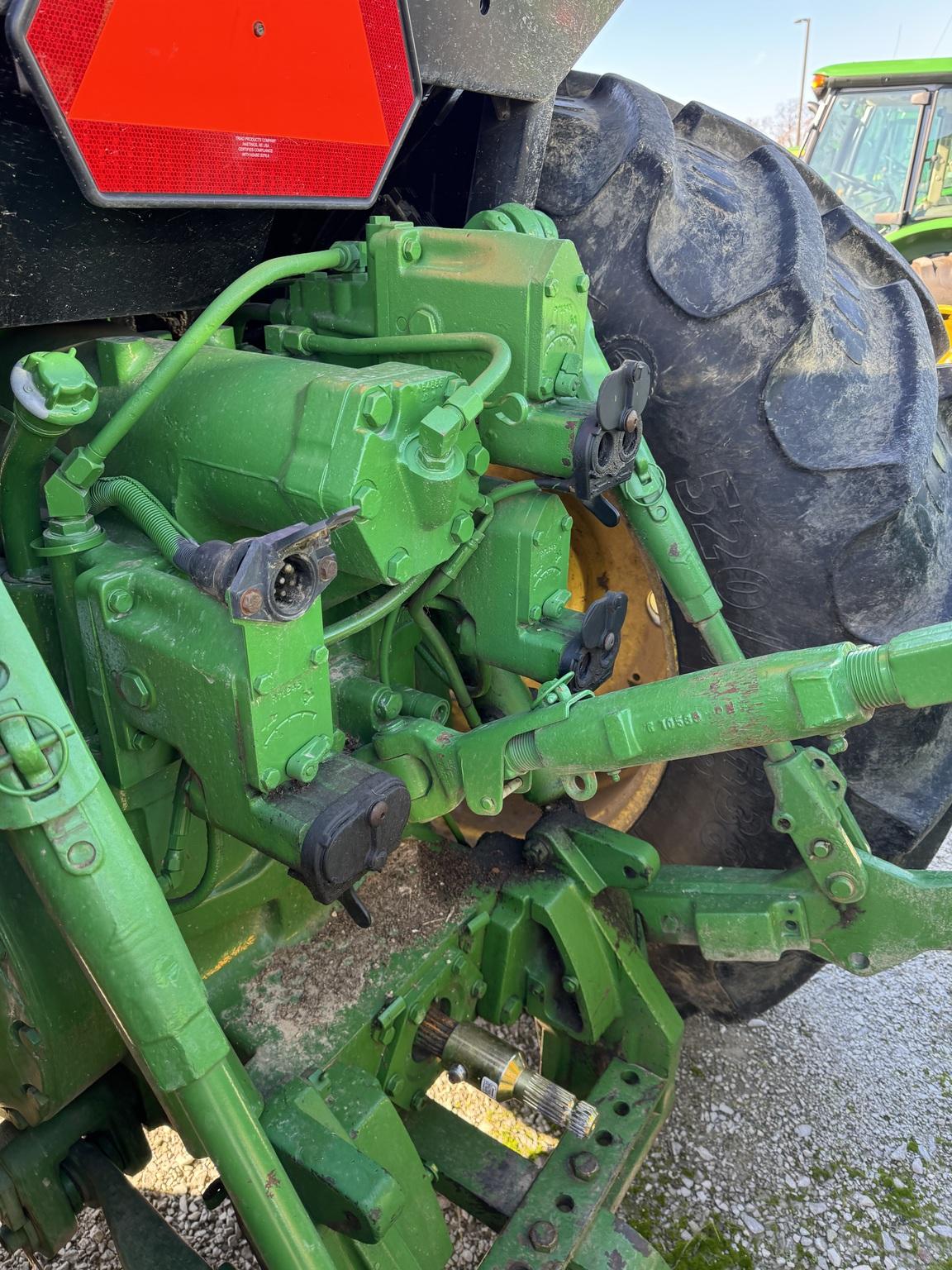 1990 John Deere 4955 Image