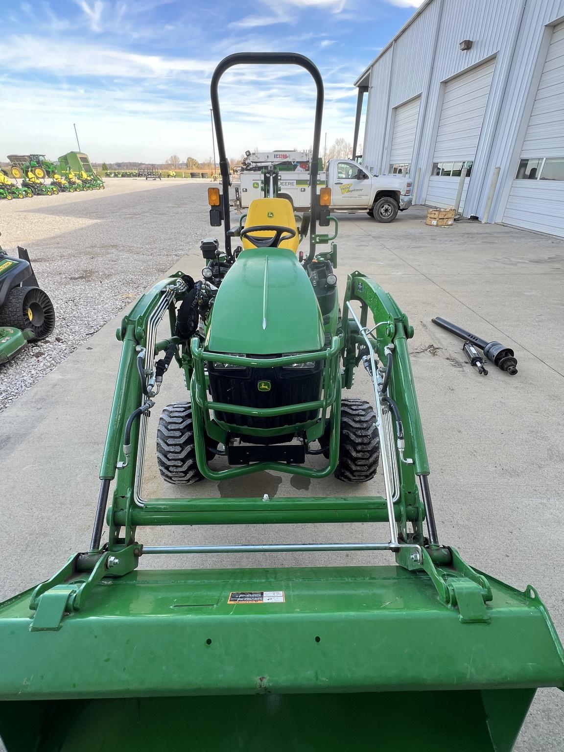 2023 John Deere 1025R