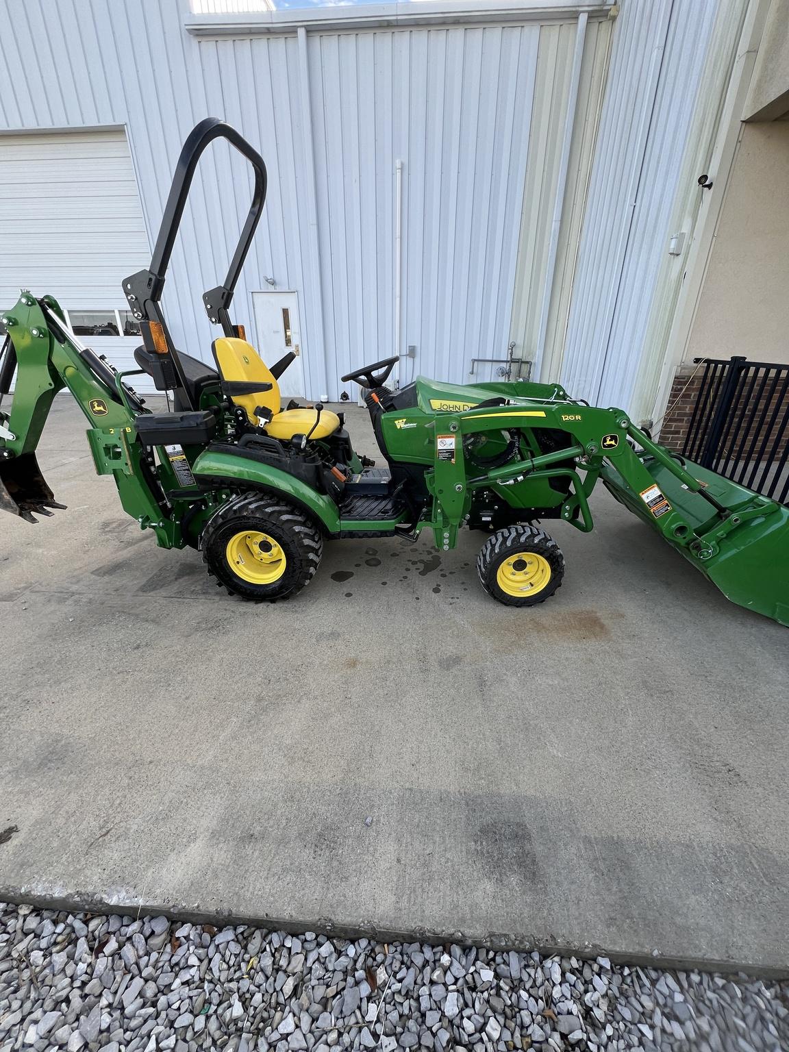 2023 John Deere 1025R