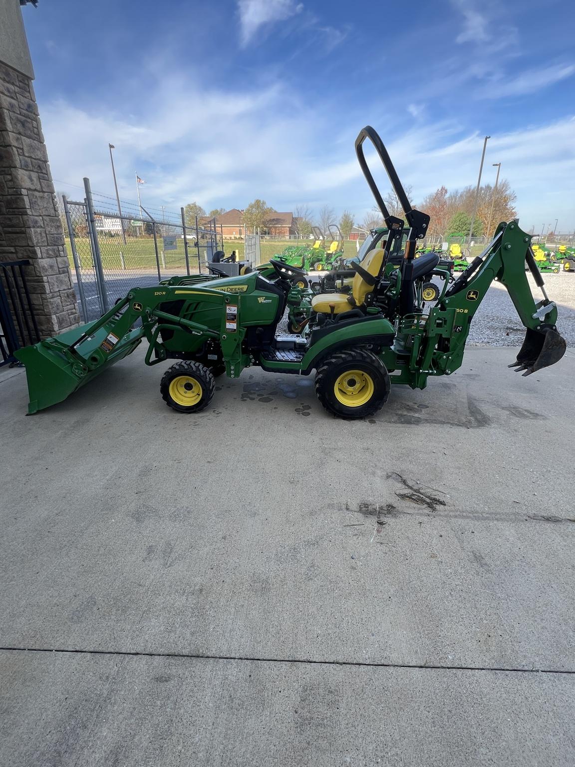 2023 John Deere 1025R Image