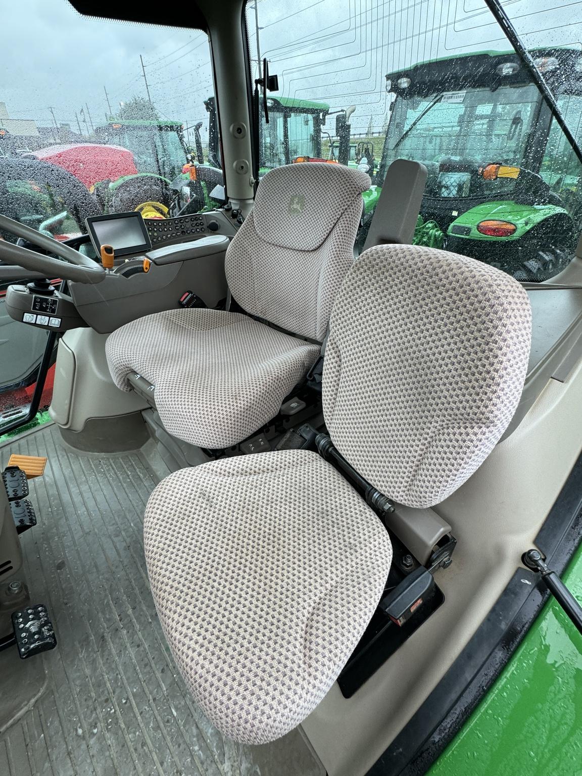 2014 John Deere 6150R