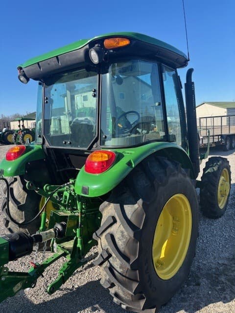 2022 John Deere 5075E