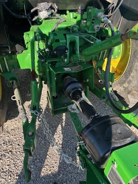 2022 John Deere 5075E