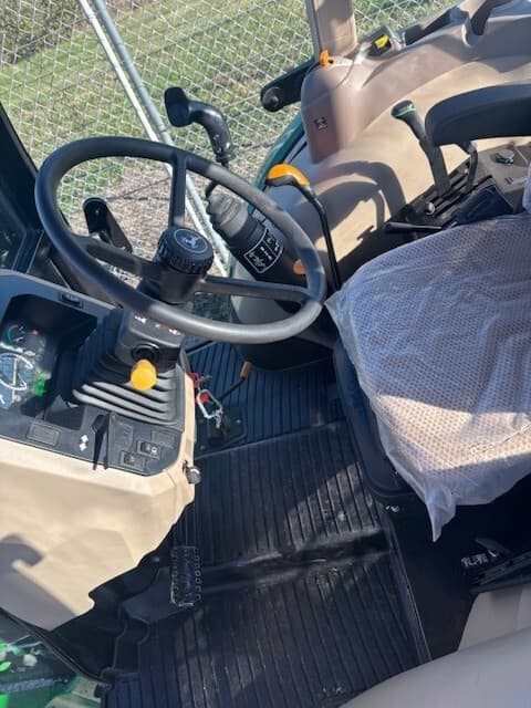 2022 John Deere 5075E Image