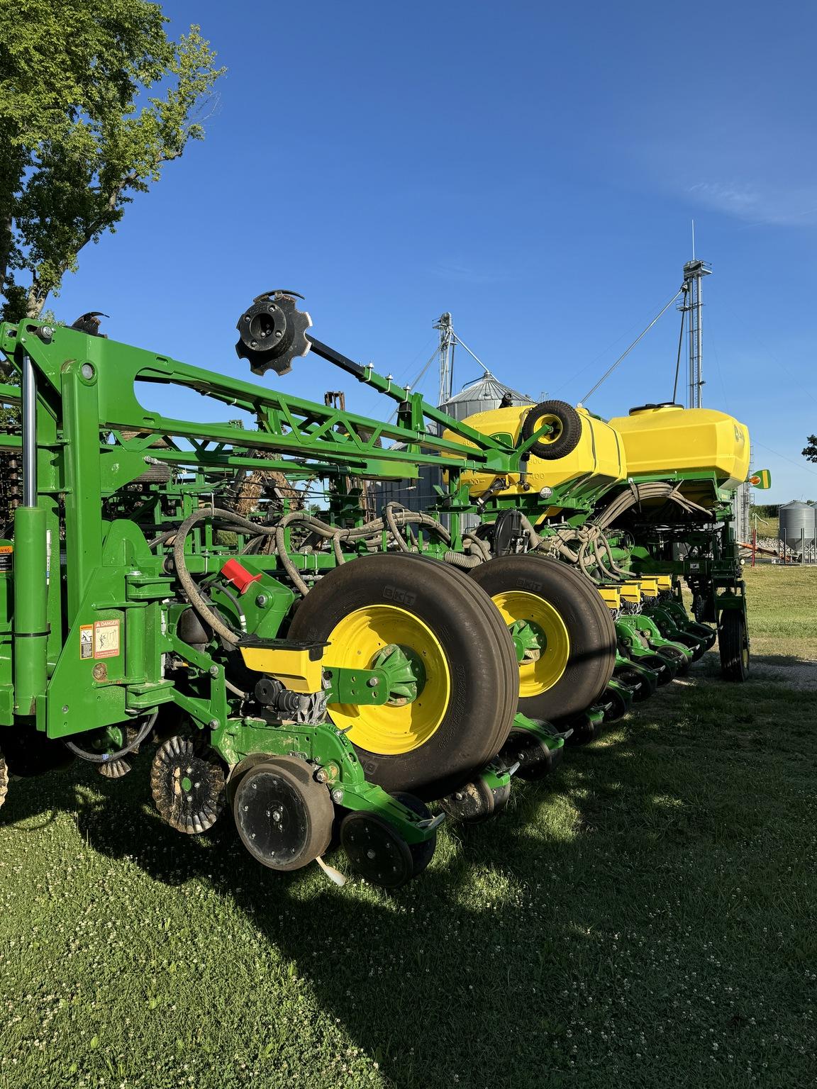 2024 John Deere 1775NT Image