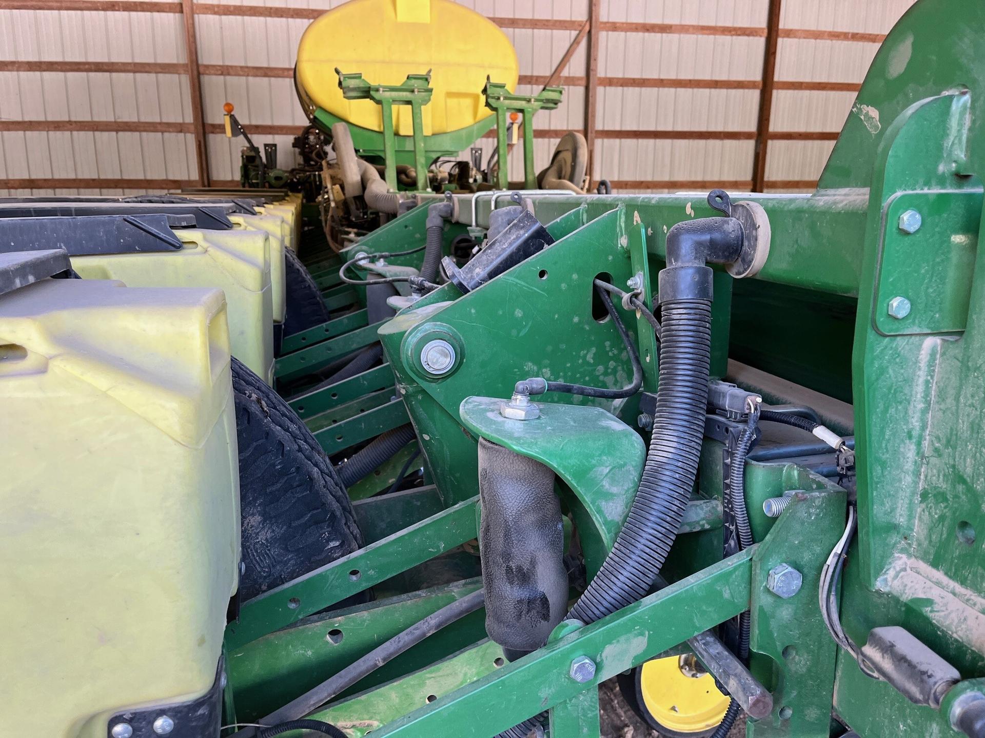 2014 John Deere 1770NT Image