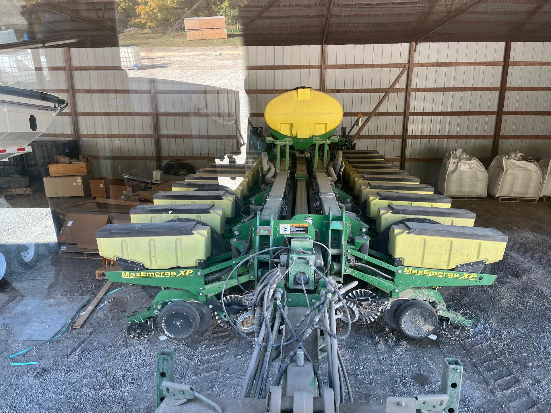 2014 John Deere 1770NT Image