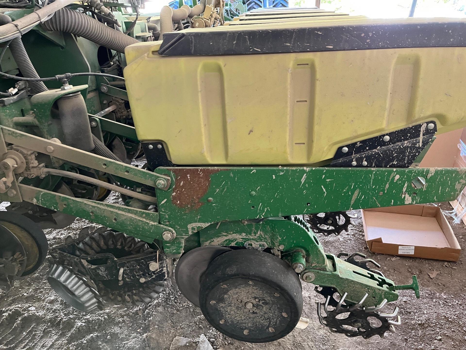 2014 John Deere 1770NT Image