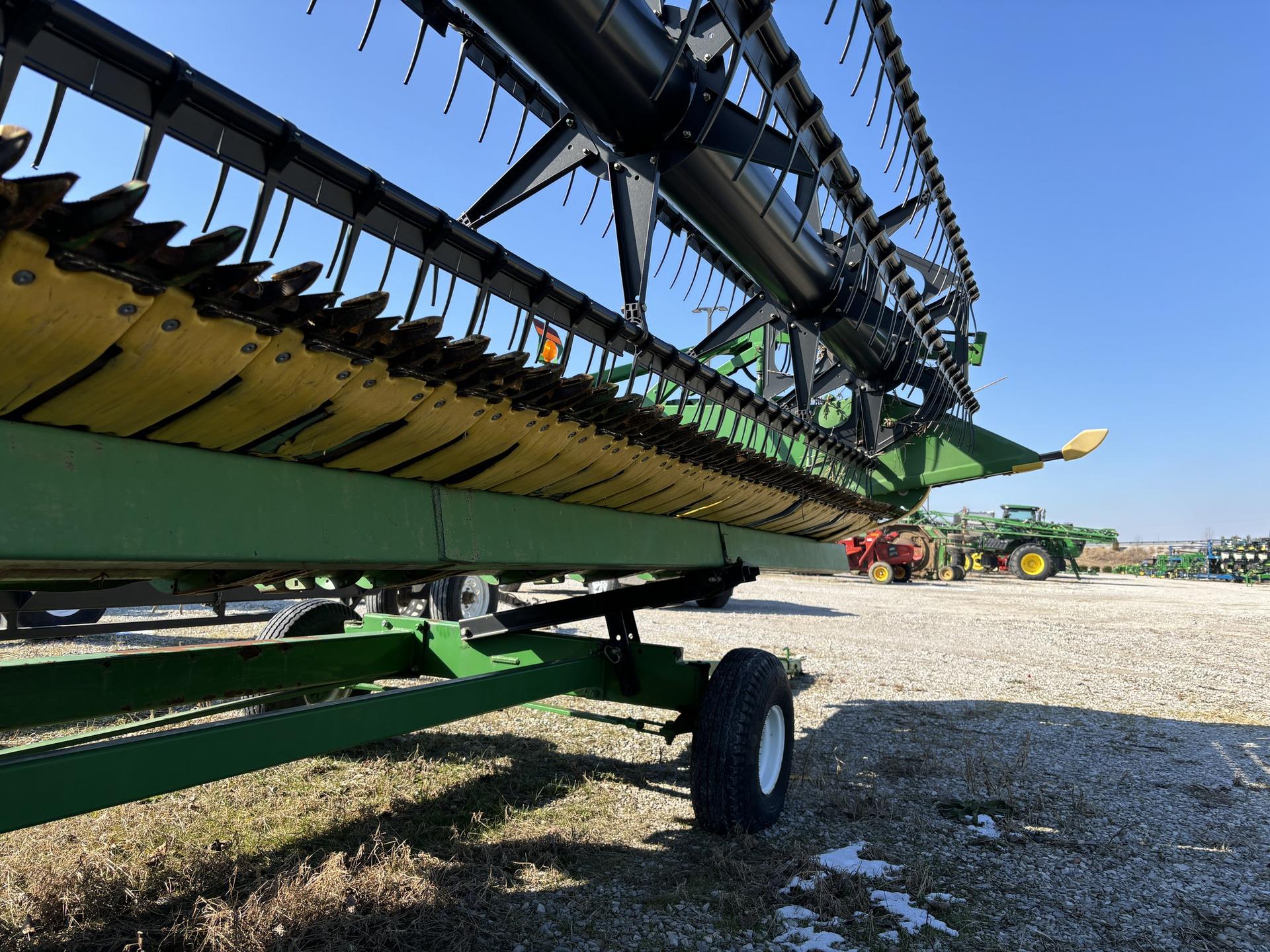 2014 John Deere 635FD Image